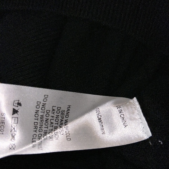 Mongolian Cashmere Crewneck Sweater - Picture 9 of 9
